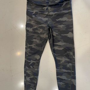 Athleta Ultimate 7/8 Tight